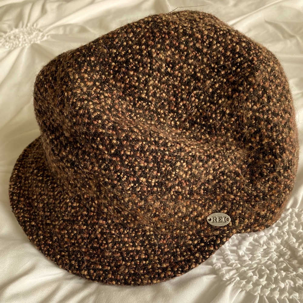 REI cap hat